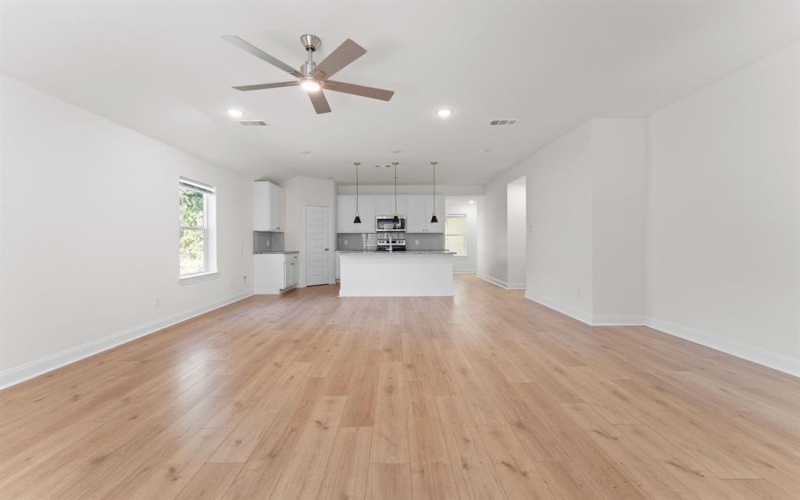 1116 Kingsway, Tool, TX 75143, 3 Bedrooms Bedrooms, ,2 BathroomsBathrooms,Residential,For Sale,1116 Kingsway,20766094