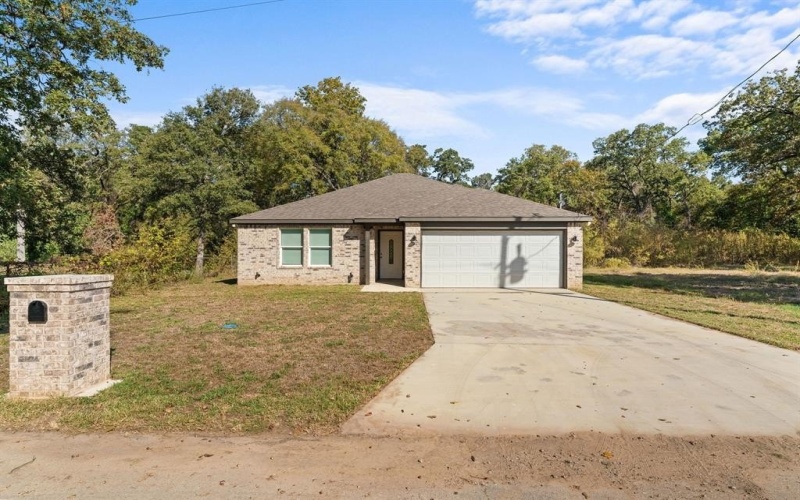 1116 Kingsway, Tool, TX 75143, 3 Bedrooms Bedrooms, ,2 BathroomsBathrooms,Residential,For Sale,1116 Kingsway,20766094