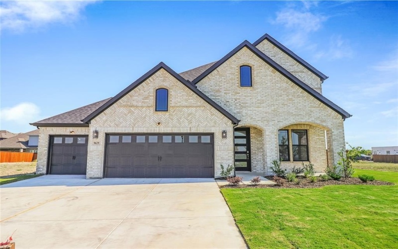 9629 Polo Pony Court, Mesquite, TX 75126, 5 Bedrooms Bedrooms, ,5 BathroomsBathrooms,Residential,For Sale,9629 Polo Pony Court,20758297