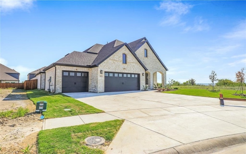 9629 Polo Pony Court, Mesquite, TX 75126, 5 Bedrooms Bedrooms, ,5 BathroomsBathrooms,Residential,For Sale,9629 Polo Pony Court,20758297