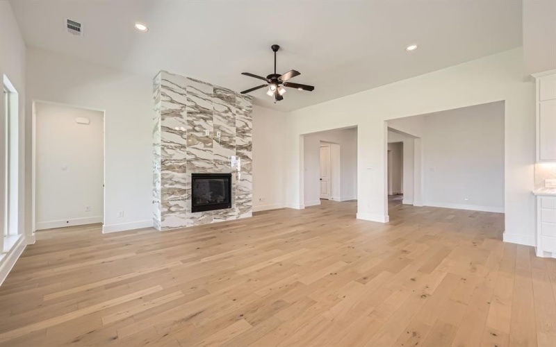 1809 Running Iron Trail, Mansfield, TX 76063, 3 Habitaciones Habitaciones , ,3 BañosBaños,Residential,En Venta,1809 Running Iron Trail,20758937