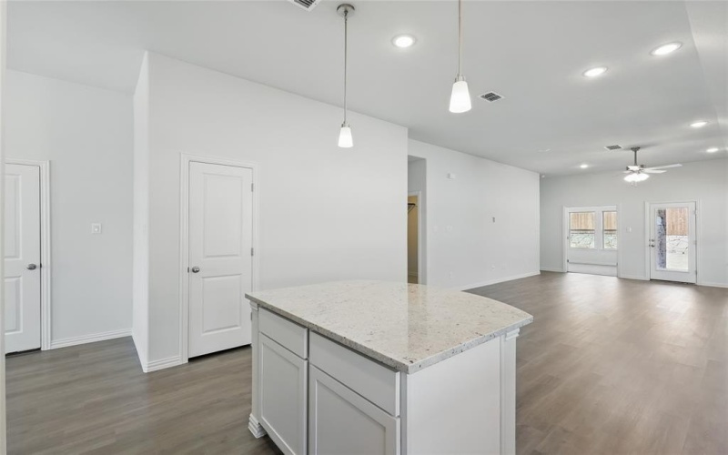 1329 Rothland Lane, Red Oak, TX 75154, 3 Habitaciones Habitaciones , ,2 BañosBaños,Residential,En Venta,1329 Rothland Lane,20767037