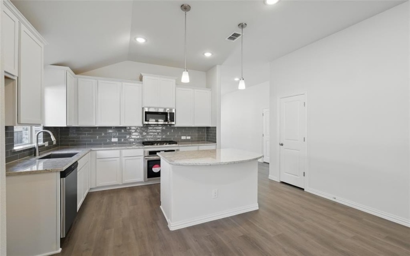 1329 Rothland Lane, Red Oak, TX 75154, 3 Habitaciones Habitaciones , ,2 BañosBaños,Residential,En Venta,1329 Rothland Lane,20767037