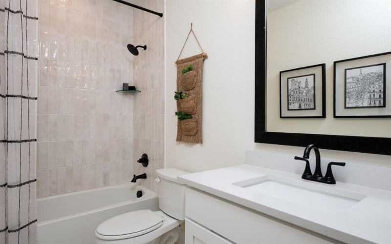 4127 Olmsted Drive, Rockwall, TX 75032, 4 Bedrooms Bedrooms, ,5 BathroomsBathrooms,Residential,For Sale,4127 Olmsted Drive,20759287