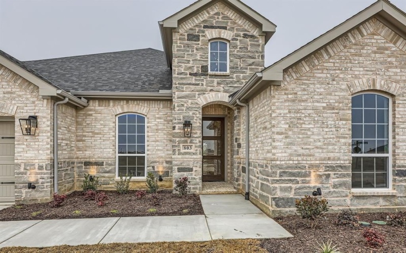 803 Open Range Drive, Mansfield, TX 76063, 4 Habitaciones Habitaciones , ,3 BañosBaños,Residential,En Venta,803 Open Range Drive,20759309