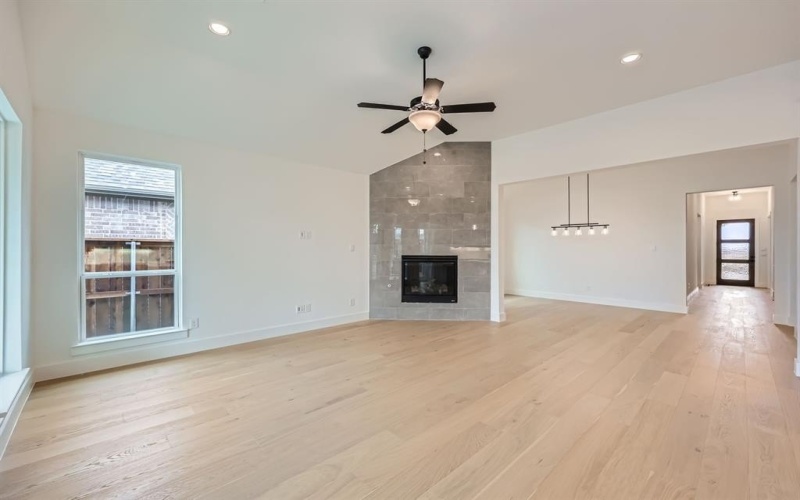 803 Open Range Drive, Mansfield, TX 76063, 4 Habitaciones Habitaciones , ,3 BañosBaños,Residential,En Venta,803 Open Range Drive,20759309