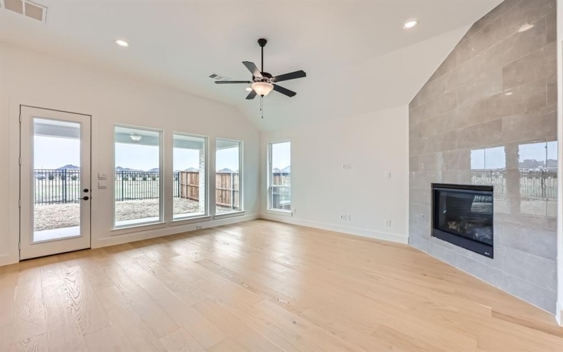 803 Open Range Drive, Mansfield, TX 76063, 4 Habitaciones Habitaciones , ,3 BañosBaños,Residential,En Venta,803 Open Range Drive,20759309
