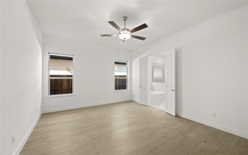 806 Whaley Drive, Mansfield, TX 76063, 5 Habitaciones Habitaciones , ,3 BañosBaños,Residential,En Venta,806 Whaley Drive,20759388