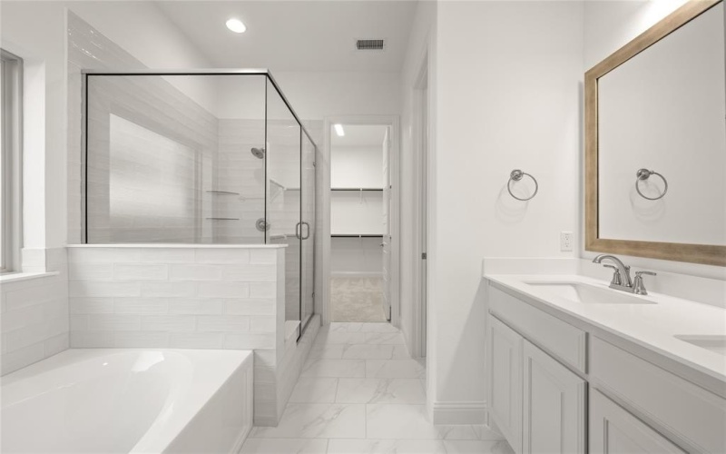 806 Whaley Drive, Mansfield, TX 76063, 5 Habitaciones Habitaciones , ,3 BañosBaños,Residential,En Venta,806 Whaley Drive,20759388