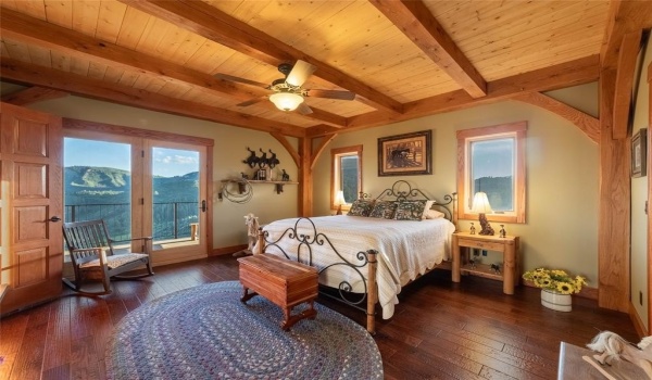 935 Mountain Memories Lane, Durango, CO 81301, 6 Bedrooms Bedrooms, ,5 BathroomsBathrooms,Residential,For Sale,935 Mountain Memories Lane,20767542