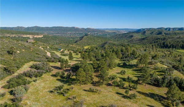 935 Mountain Memories Lane, Durango, CO 81301, 6 Bedrooms Bedrooms, ,5 BathroomsBathrooms,Residential,For Sale,935 Mountain Memories Lane,20767542