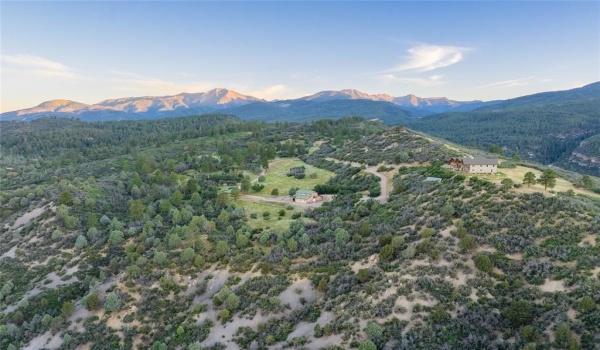 935 Mountain Memories Lane, Durango, CO 81301, 6 Bedrooms Bedrooms, ,5 BathroomsBathrooms,Residential,For Sale,935 Mountain Memories Lane,20767542