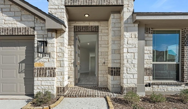 187 Creekside Drive, Sanger, TX 76266, 4 Bedrooms Bedrooms, ,3 BathroomsBathrooms,Residential,For Sale,187 Creekside Drive,20767601