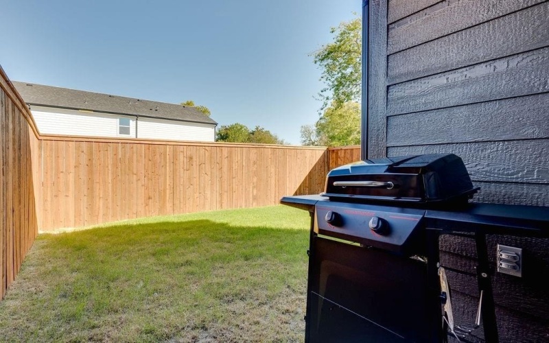 3020 Henry #B, Greenville, TX 75401, 3 Bedrooms Bedrooms, ,2 BathroomsBathrooms,Residential Lease,For Rent,3020 Henry,20767606