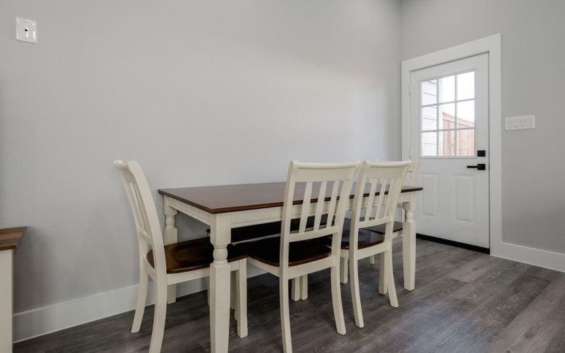 3020 Henry #B, Greenville, TX 75401, 3 Bedrooms Bedrooms, ,2 BathroomsBathrooms,Residential Lease,For Rent,3020 Henry,20767606