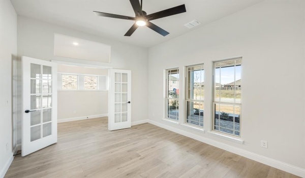 180 Creekside Drive, Sanger, TX 76266, 4 Habitaciones Habitaciones , ,3 BañosBaños,Residential,En Venta,180 Creekside Drive,20767631