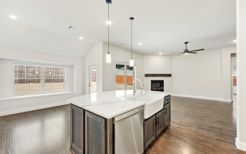 914 Cardinal Drive, Midlothian, TX 76065, 3 Bedrooms Bedrooms, ,3 BathroomsBathrooms,Residential,For Sale,914 Cardinal Drive,20767758