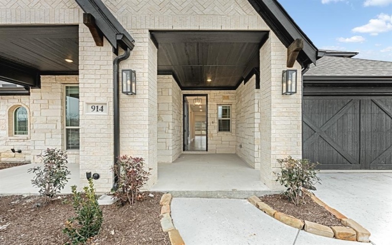 914 Cardinal Drive, Midlothian, TX 76065, 3 Bedrooms Bedrooms, ,3 BathroomsBathrooms,Residential,For Sale,914 Cardinal Drive,20767758