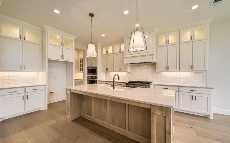 14828 Whippoorwill Lane, Frisco, TX 75035, 5 Bedrooms Bedrooms, ,5 BathroomsBathrooms,Residential,For Sale,14828 Whippoorwill Lane,20767824