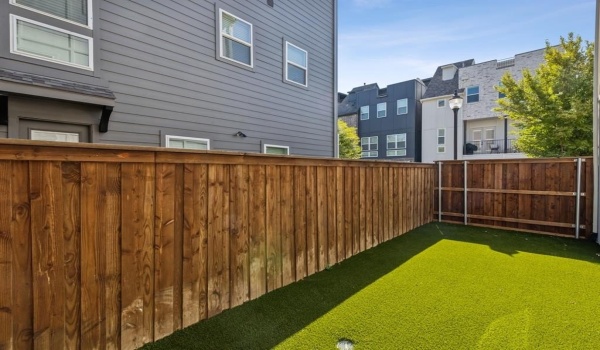 2502 Carmelita Street, Dallas, TX 75212, 3 Bedrooms Bedrooms, ,3 BathroomsBathrooms,Residential,For Sale,2502 Carmelita Street,20759731