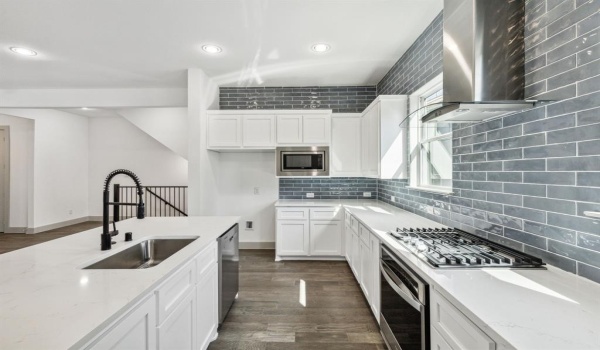 2502 Carmelita Street, Dallas, TX 75212, 3 Bedrooms Bedrooms, ,3 BathroomsBathrooms,Residential,For Sale,2502 Carmelita Street,20759731