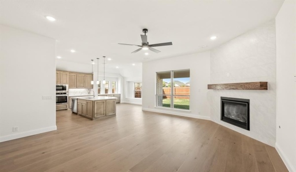 8932 New Ballinger Drive, Denton, TX 76226, 4 Bedrooms Bedrooms, ,3 BathroomsBathrooms,Residential,For Sale,8932 New Ballinger Drive,20767946