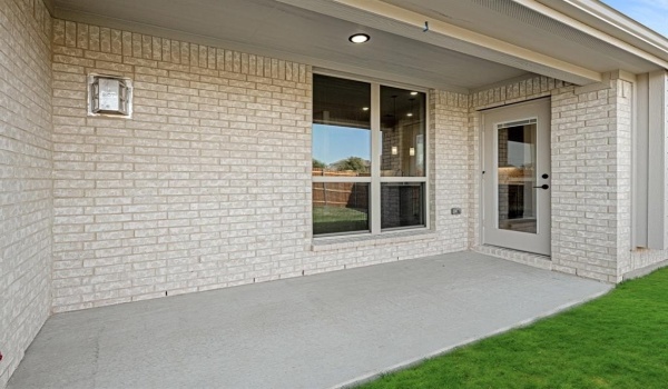 8932 New Ballinger Drive, Denton, TX 76226, 4 Bedrooms Bedrooms, ,3 BathroomsBathrooms,Residential,For Sale,8932 New Ballinger Drive,20767946