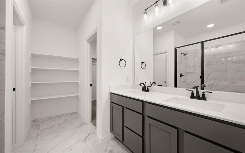 105 Manchester Drive, Cleburne, TX 76031, 3 Habitaciones Habitaciones , ,2 BañosBaños,Residential,En Venta,105 Manchester Drive,20768068
