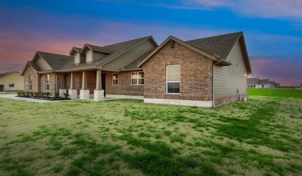 3112 White Oak Road, Oak Ridge, TX 75161, 3 Habitaciones Habitaciones , ,2 BañosBaños,Residential,En Venta,3112 White Oak Road,20768074