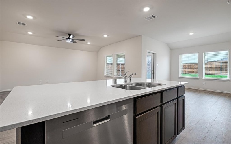 6118 Boardwalk Lane, Princeton, TX 75407, 4 Bedrooms Bedrooms, ,2 BathroomsBathrooms,Residential Lease,For Rent,6118 Boardwalk Lane,20768345