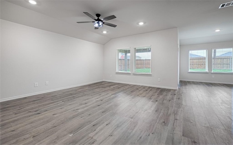 6118 Boardwalk Lane, Princeton, TX 75407, 4 Bedrooms Bedrooms, ,2 BathroomsBathrooms,Residential Lease,For Rent,6118 Boardwalk Lane,20768345