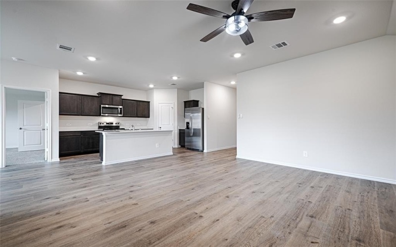 6118 Boardwalk Lane, Princeton, TX 75407, 4 Bedrooms Bedrooms, ,2 BathroomsBathrooms,Residential Lease,For Rent,6118 Boardwalk Lane,20768345
