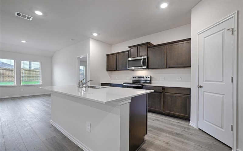 6118 Boardwalk Lane, Princeton, TX 75407, 4 Bedrooms Bedrooms, ,2 BathroomsBathrooms,Residential Lease,For Rent,6118 Boardwalk Lane,20768345