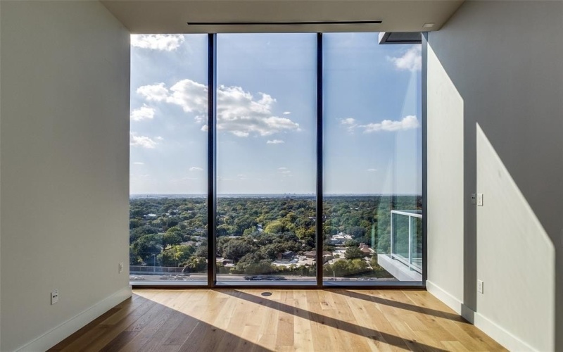 8119 Douglas Avenue #1404, Dallas, TX 75225, 2 Bedrooms Bedrooms, ,2 BathroomsBathrooms,Residential Lease,For Rent,8119 Douglas Avenue,20760273