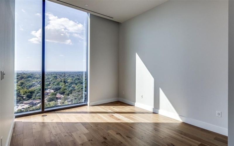 8119 Douglas Avenue #1404, Dallas, TX 75225, 2 Bedrooms Bedrooms, ,2 BathroomsBathrooms,Residential Lease,For Rent,8119 Douglas Avenue,20760273