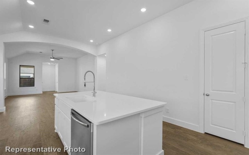 8541 Heard Hill Drive, McKinney, TX 75071, 3 Bedrooms Bedrooms, ,2 BathroomsBathrooms,Residential,For Sale,8541 Heard Hill Drive,20768903