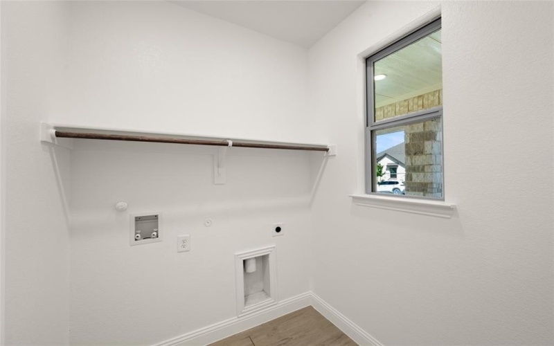 2818 Buttermilk Drive, Midlothian, TX 76065, 3 Habitaciones Habitaciones , ,2 BañosBaños,Residential,En Venta,2818 Buttermilk Drive,20761288