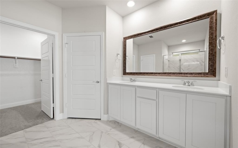 2818 Buttermilk Drive, Midlothian, TX 76065, 3 Habitaciones Habitaciones , ,2 BañosBaños,Residential,En Venta,2818 Buttermilk Drive,20761288