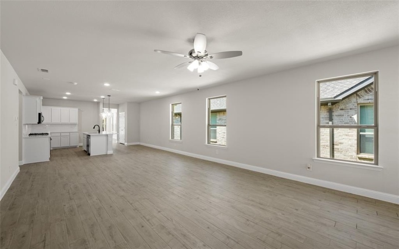 2818 Buttermilk Drive, Midlothian, TX 76065, 3 Habitaciones Habitaciones , ,2 BañosBaños,Residential,En Venta,2818 Buttermilk Drive,20761288