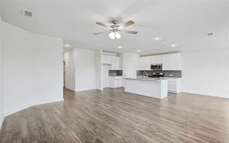 709 Jack Street, McKinney, TX 75069, 3 Bedrooms Bedrooms, ,2 BathroomsBathrooms,Residential,For Sale,709 Jack Street,20761375