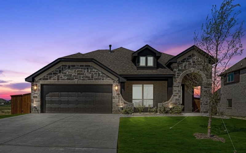 11916 Serval Street, Godley, TX 76044, 4 Bedrooms Bedrooms, ,3 BathroomsBathrooms,Residential,For Sale,11916 Serval Street,20761431