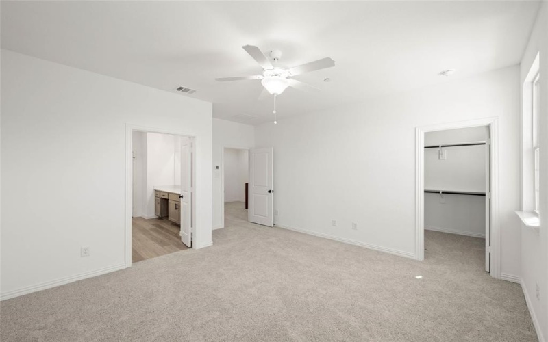 2404 Bulin Drive, Mansfield, TX 76063, 3 Bedrooms Bedrooms, ,2 BathroomsBathrooms,Residential,For Sale,2404 Bulin Drive,20769275