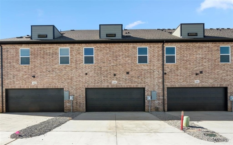 2404 Bulin Drive, Mansfield, TX 76063, 3 Bedrooms Bedrooms, ,2 BathroomsBathrooms,Residential,For Sale,2404 Bulin Drive,20769275