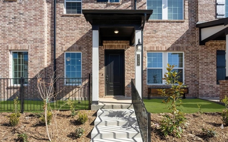 2404 Bulin Drive, Mansfield, TX 76063, 3 Bedrooms Bedrooms, ,2 BathroomsBathrooms,Residential,For Sale,2404 Bulin Drive,20769275