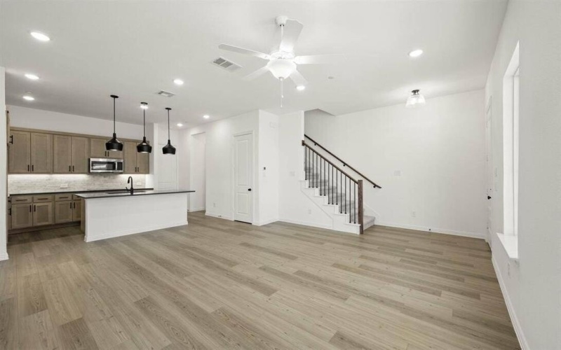 2404 Bulin Drive, Mansfield, TX 76063, 3 Bedrooms Bedrooms, ,2 BathroomsBathrooms,Residential,For Sale,2404 Bulin Drive,20769275