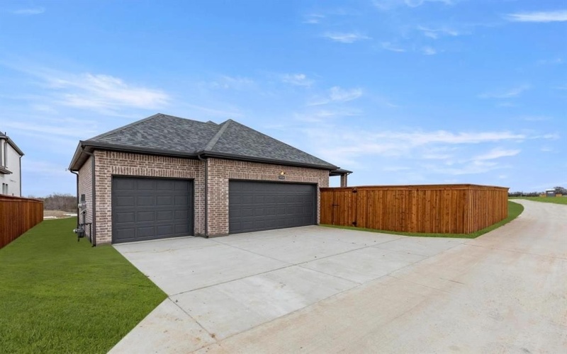 9320 Blooming Ivy Drive, Mesquite, TX 75126, 4 Habitaciones Habitaciones , ,3 BañosBaños,Residential,En Venta,9320 Blooming Ivy Drive,20761502