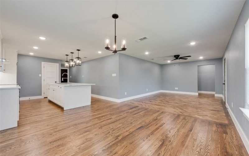 19450 Valentine Road, Kemp, TX 75143, 3 Bedrooms Bedrooms, ,2 BathroomsBathrooms,Residential,For Sale,19450 Valentine Road,20769382