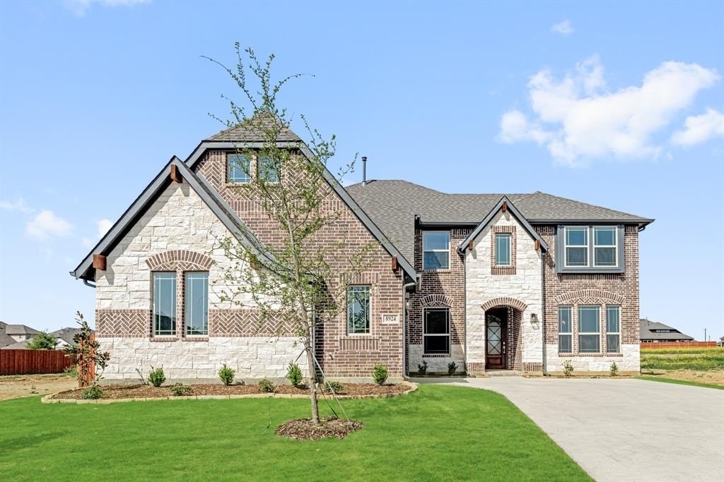 8924 New Ballinger Drive, Denton, TX 76226, 5 Habitaciones Habitaciones , ,5 BañosBaños,Residential,En Venta,8924 New Ballinger Drive,20770143