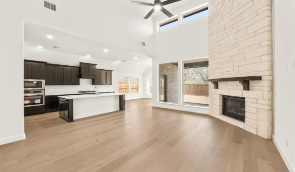 413 Sparrow Drive, Wylie, TX 75098, 6 Bedrooms Bedrooms, ,5 BathroomsBathrooms,Residential,For Sale,413 Sparrow Drive,20762324