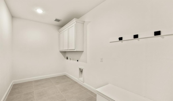 413 Sparrow Drive, Wylie, TX 75098, 6 Bedrooms Bedrooms, ,5 BathroomsBathrooms,Residential,For Sale,413 Sparrow Drive,20762324